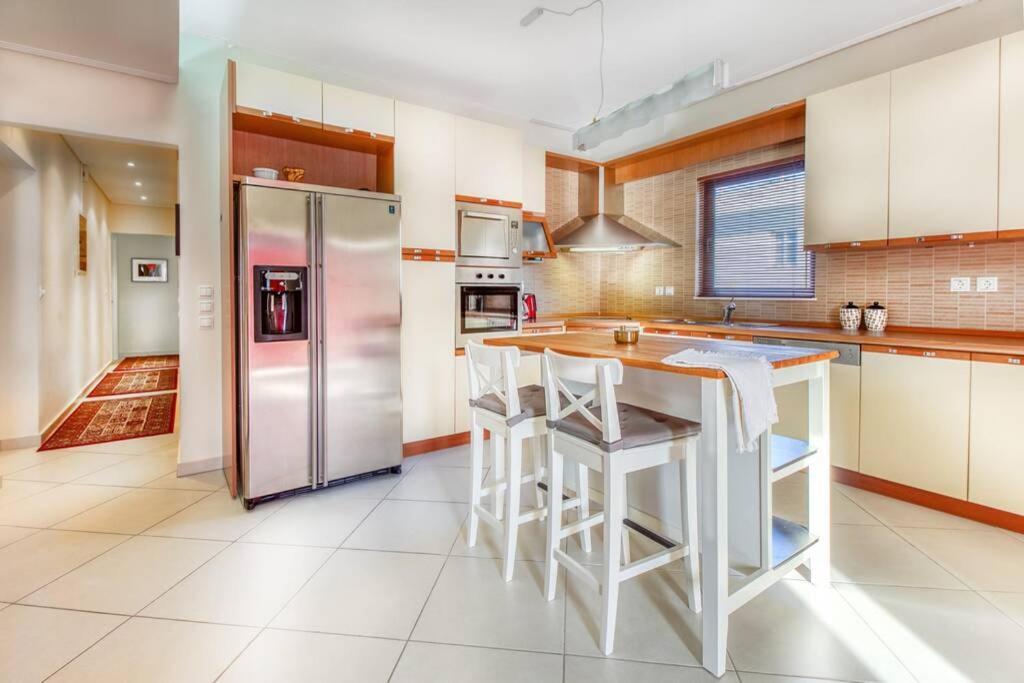 Spacious Apartment In Glyfada Close To The Sea Athènes Extérieur photo
