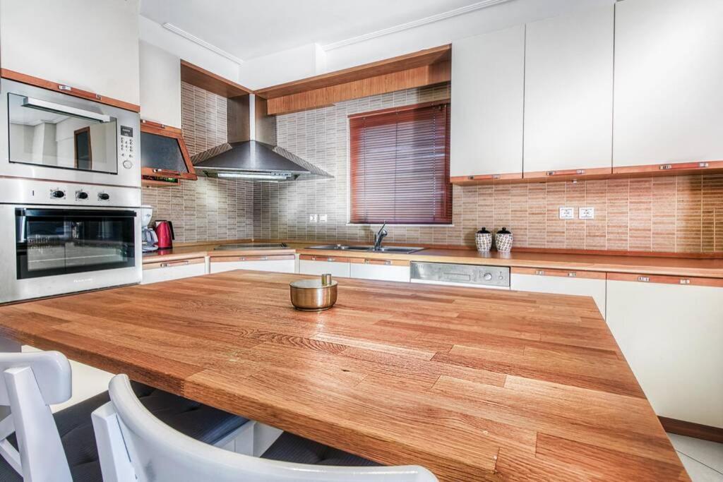Spacious Apartment In Glyfada Close To The Sea Athènes Extérieur photo