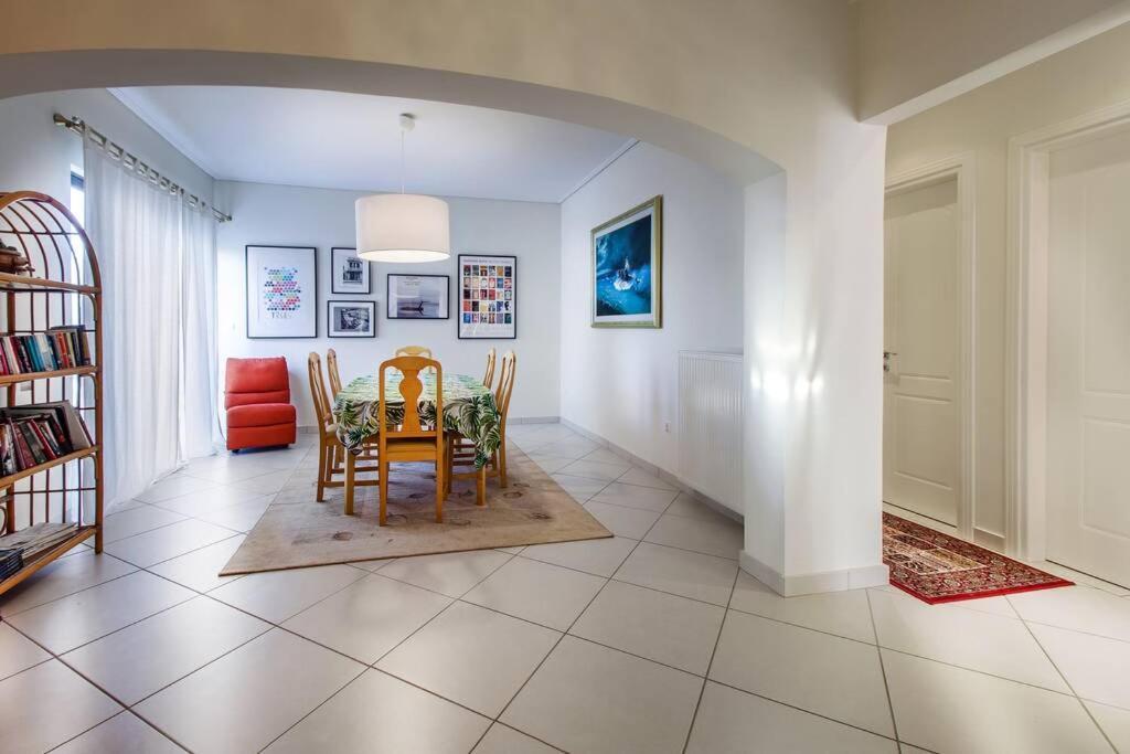 Spacious Apartment In Glyfada Close To The Sea Athènes Extérieur photo